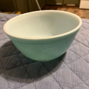 Pyrex Sky‎ Blue Mixing Bowl